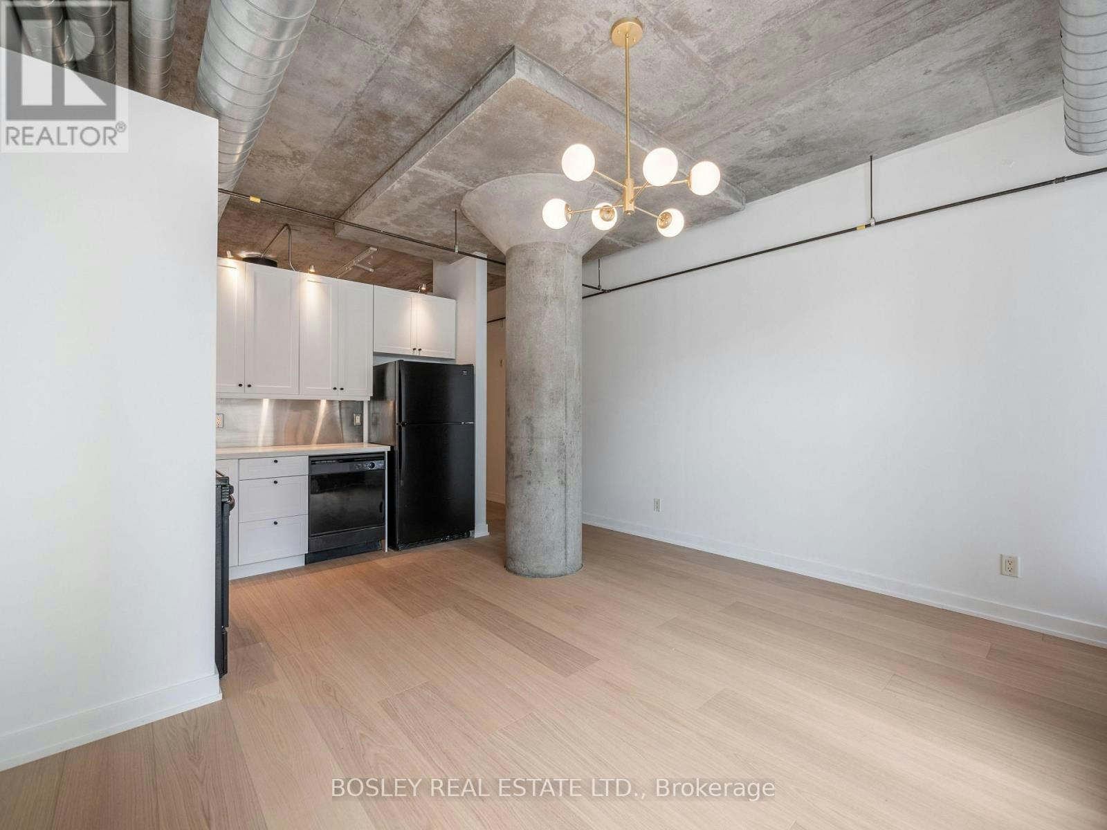 203-32 Stewart Street, Toronto, ON, M5V 3T2 - 6