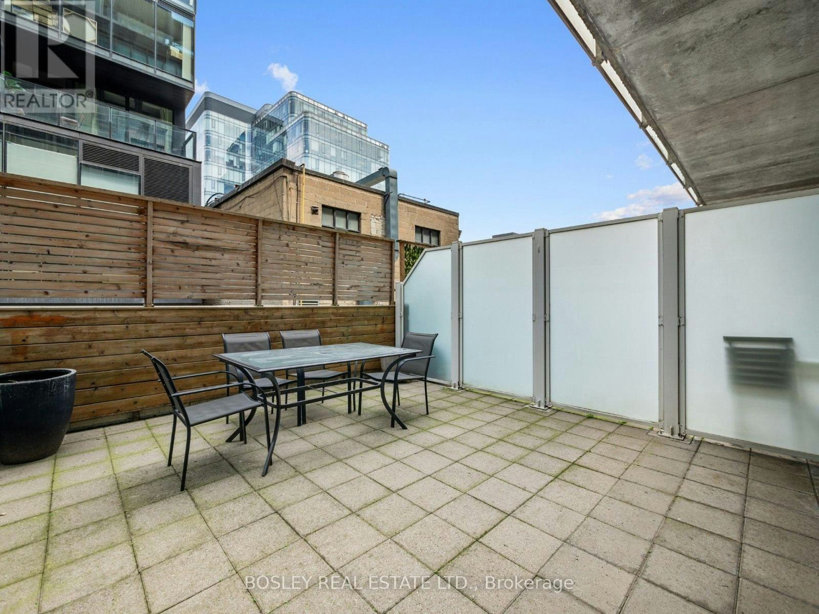 203-32 Stewart Street, Toronto, ON, M5V 3T2 - 4
