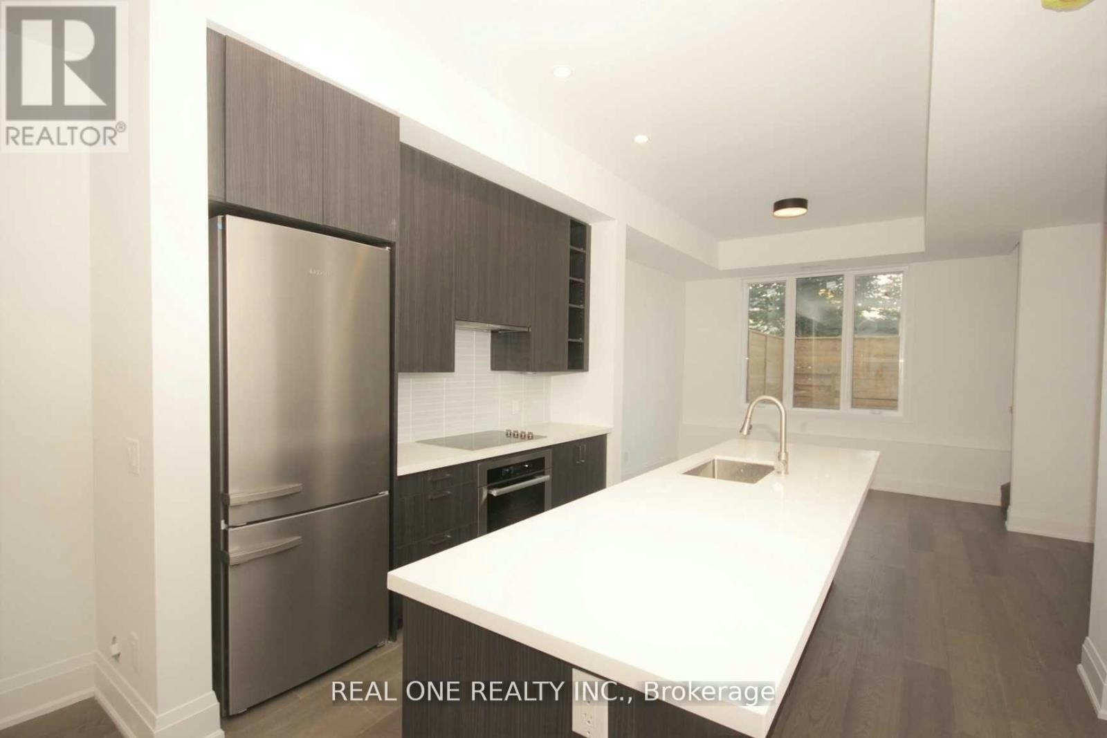 4-35 Dervock Crescent, Toronto, ON, M2K 0G7 - 2