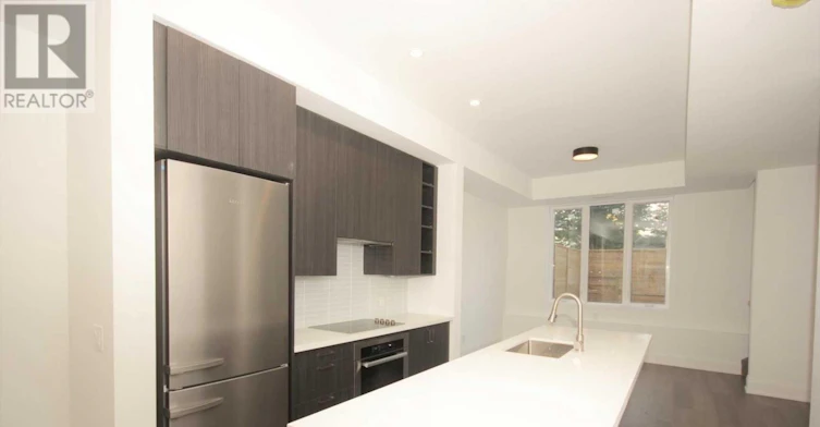 4-35 Dervock Crescent, Toronto, ON, M2K 0G7 - 2