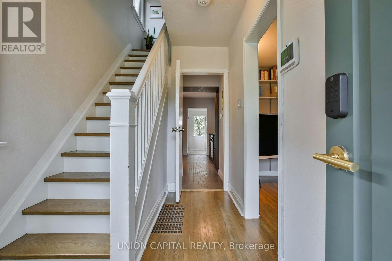 81 Thursfield Crescent, Toronto, ON, M4G 2N4