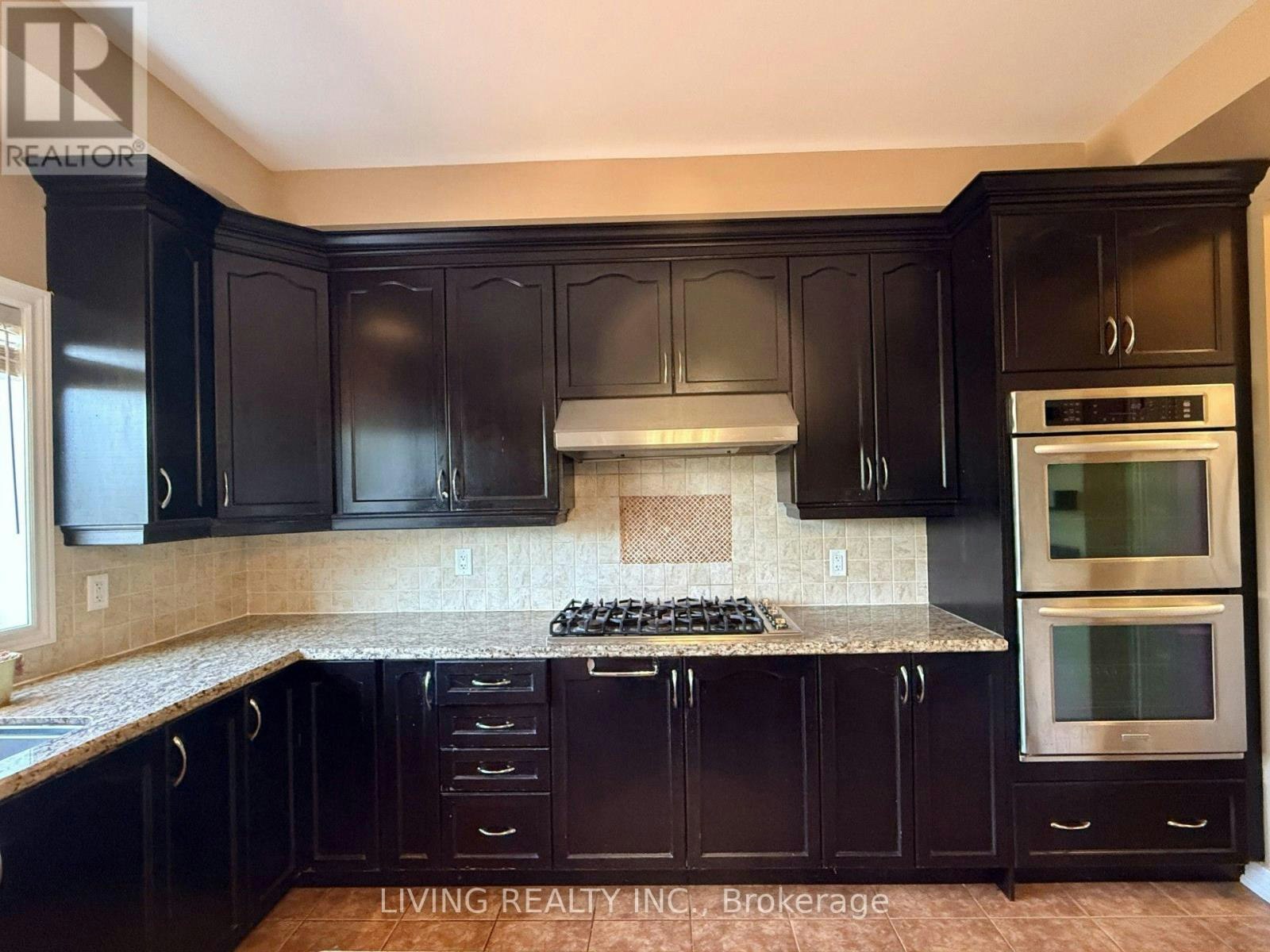 16 Westlea Avenue, Richmond Hill, ON, L4E 0H7 - 9
