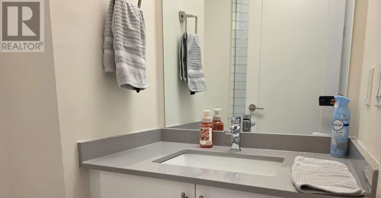 PH 218-9000 Jane Street, Vaughan, ON, L4K 0M6 - 17