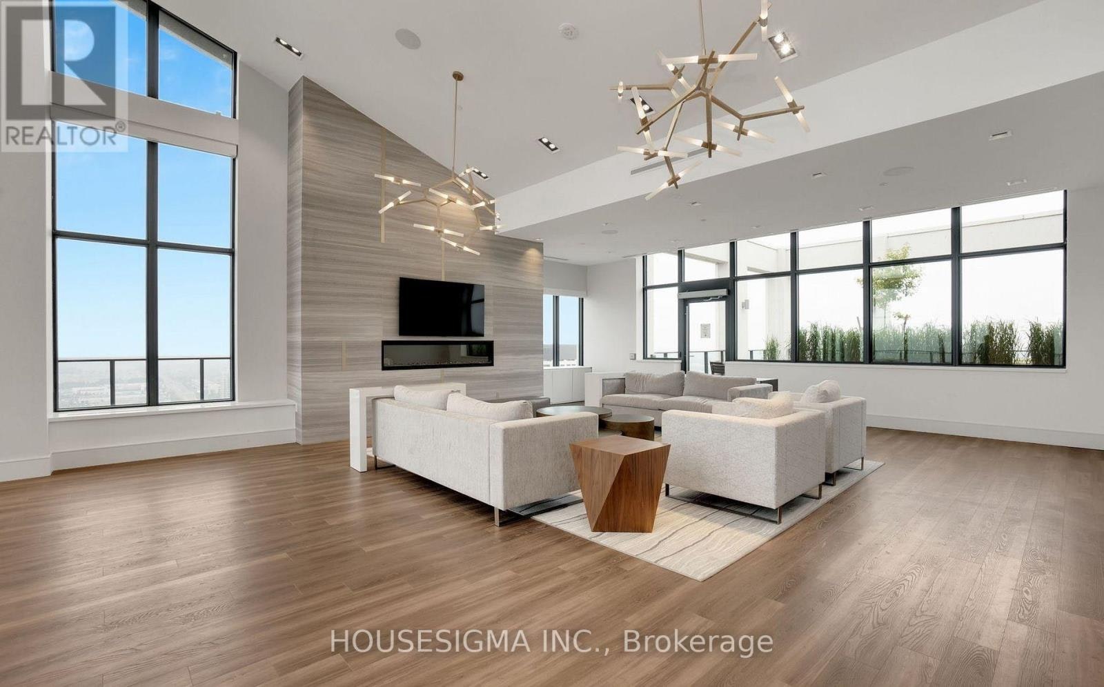 PH 218-9000 Jane Street, Vaughan, ON, L4K 0M6 - 31