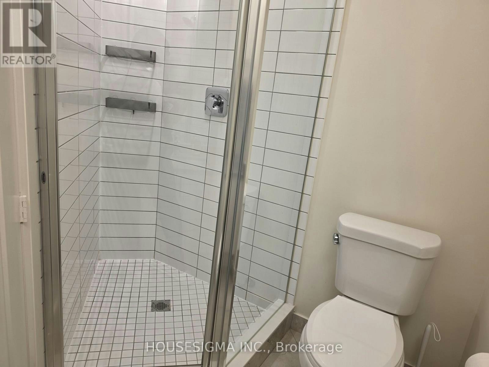 PH 218-9000 Jane Street, Vaughan, ON, L4K 0M6 - 18