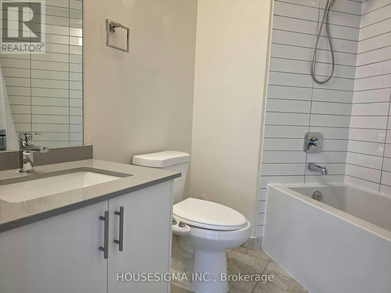 PH 218-9000 Jane Street, Vaughan, ON, L4K 0M6 - 15