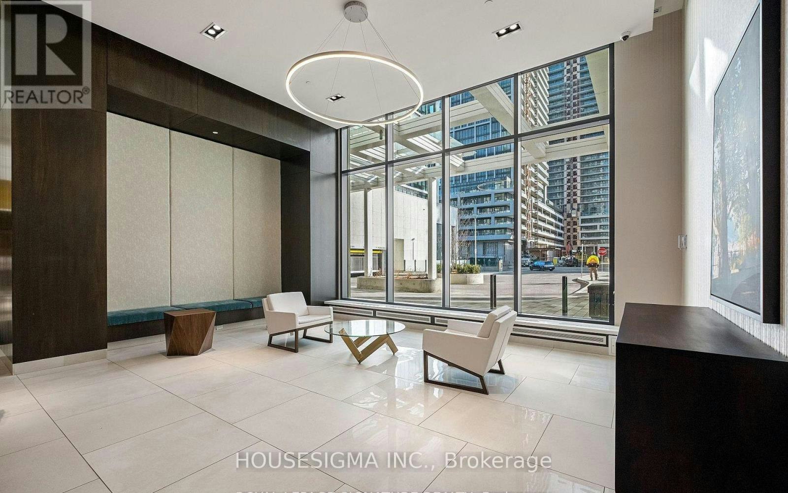 PH 218-9000 Jane Street, Vaughan, ON, L4K 0M6 - 29