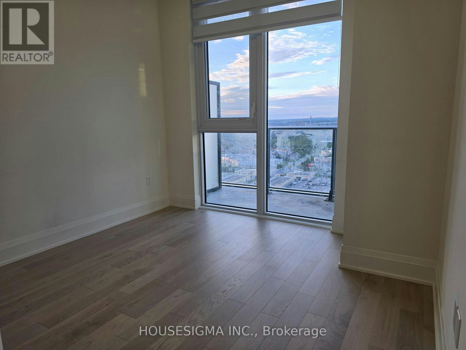 PH 218-9000 Jane Street, Vaughan, ON, L4K 0M6 - 12