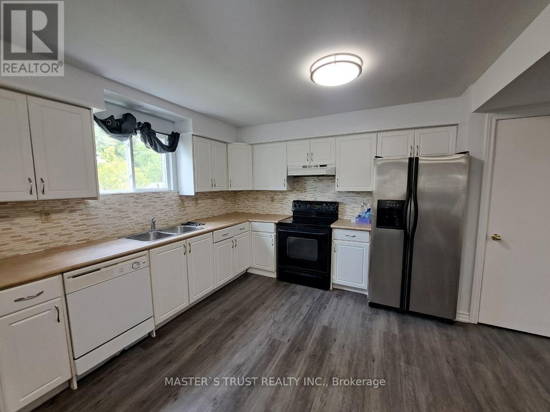 2-22 Brennan Avenue, Barrie, ON, L4N 3X3 - 3