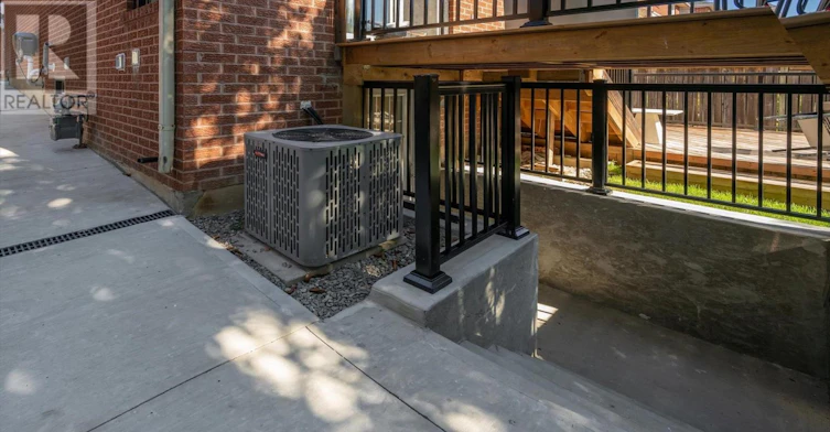 BSMT APT-3872 Densbury Drive, Mississauga, ON, L5N 6Y9 - 4