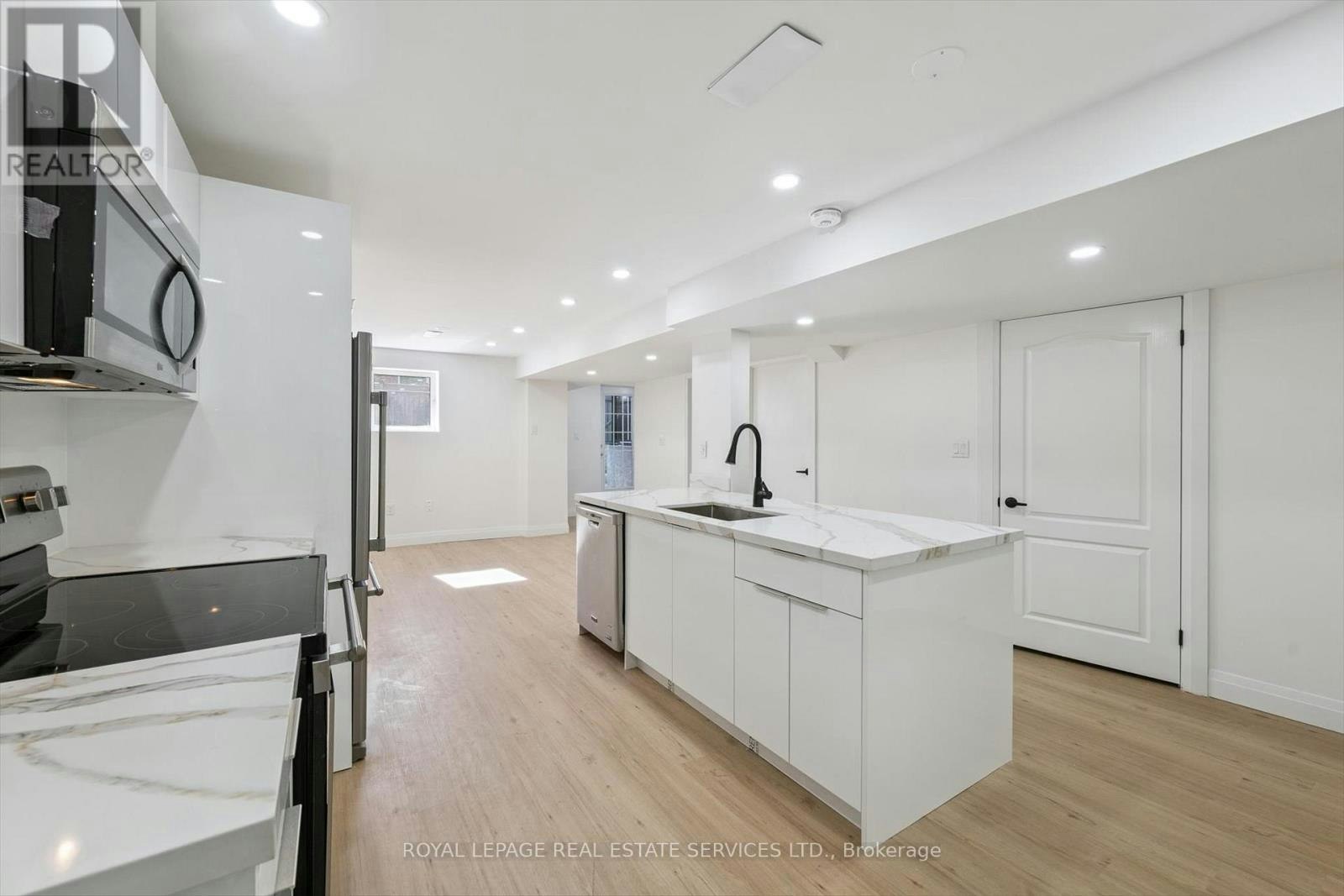 BSMT APT-3872 Densbury Drive, Mississauga, ON, L5N 6Y9 - 12