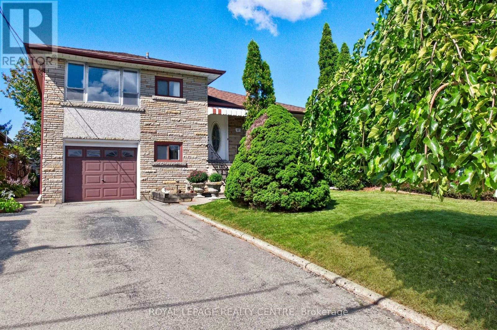 22 Euphrasia Drive, Toronto, ON, M6B 3V9