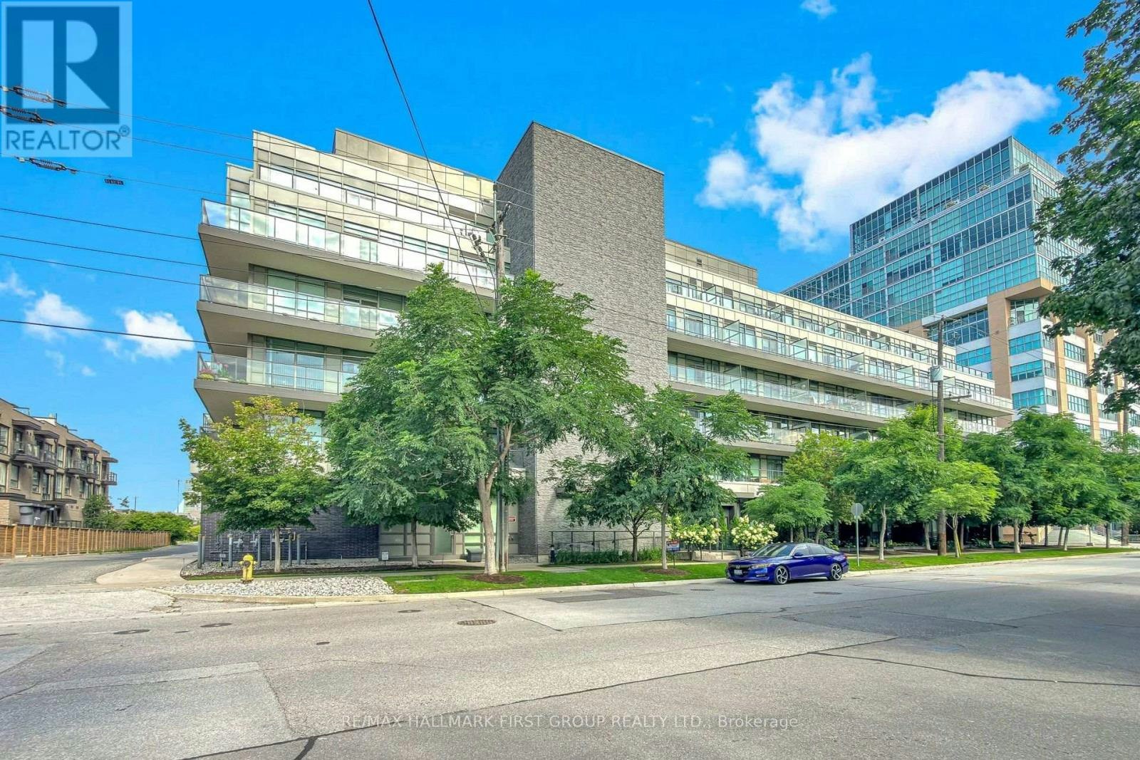 505-8 Fieldway Road, Toronto, ON, M8Z 3L1