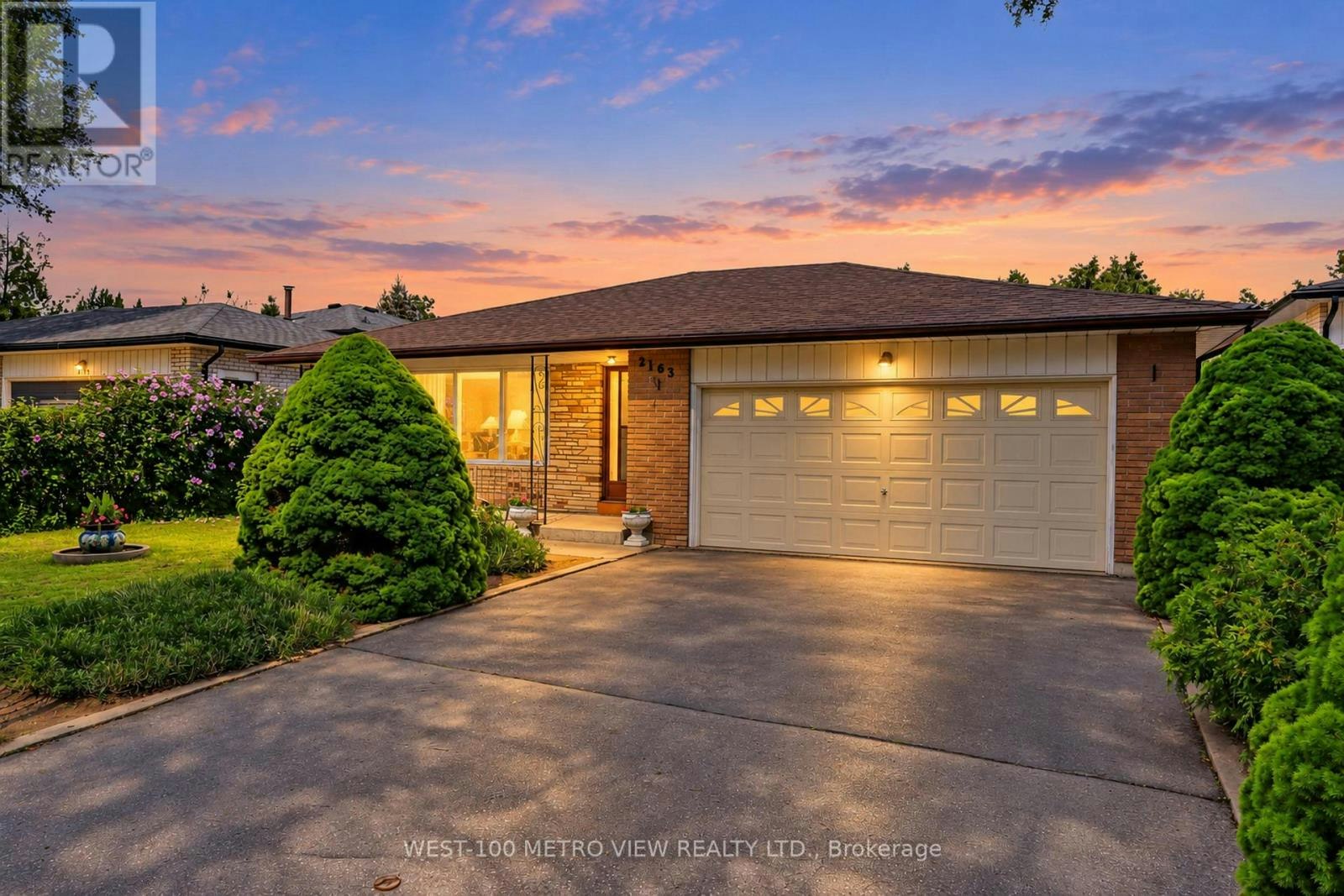 2163 Asta Drive, Mississauga, ON, L5A 2T6