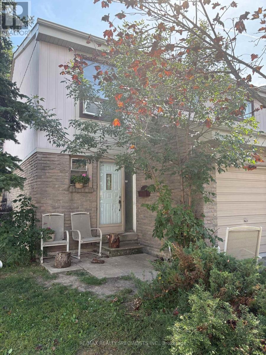 35-5730 Montevideo Road, Mississauga, ON, L5N 2M4