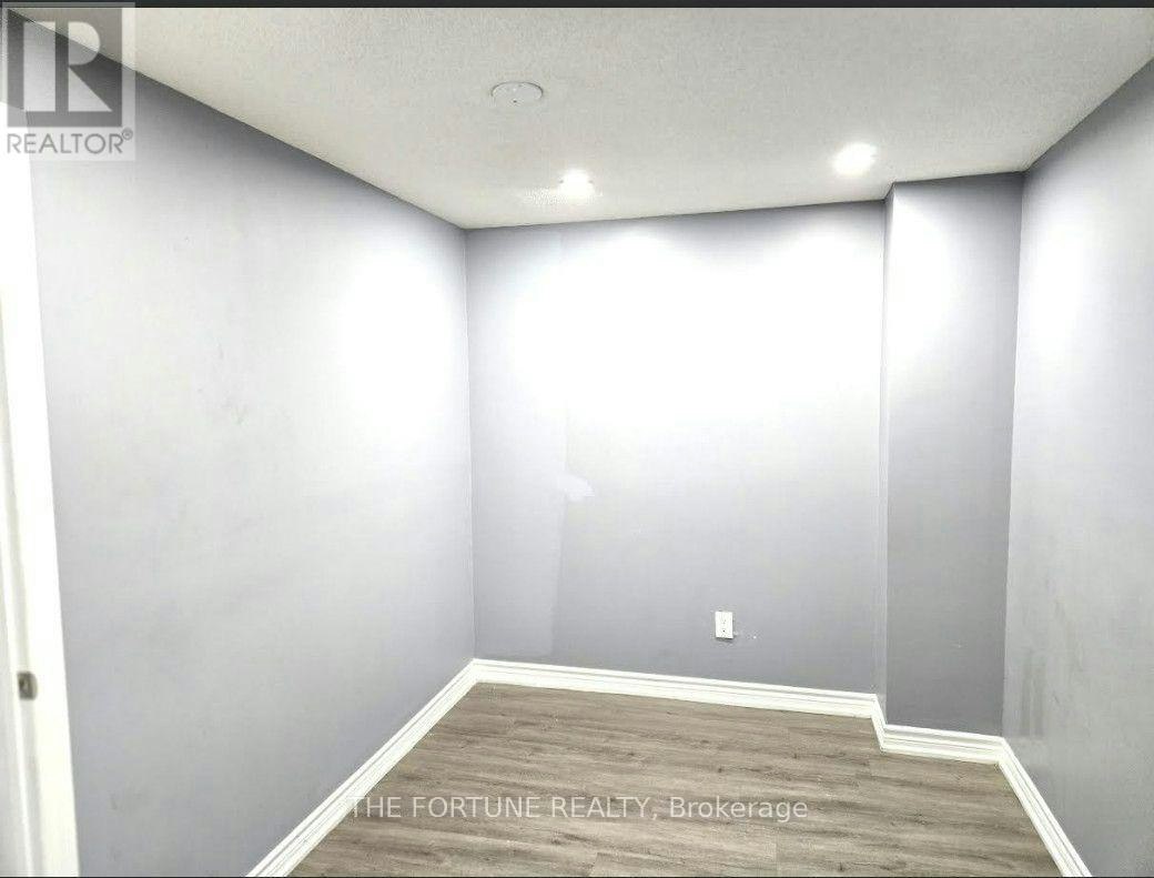 18 Saint Eugene Street, Brampton, ON, L6Y 0K9 - 9