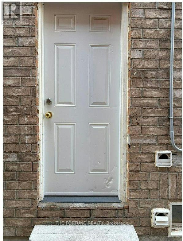 18 Saint Eugene Street, Brampton, ON, L6Y 0K9 - 4