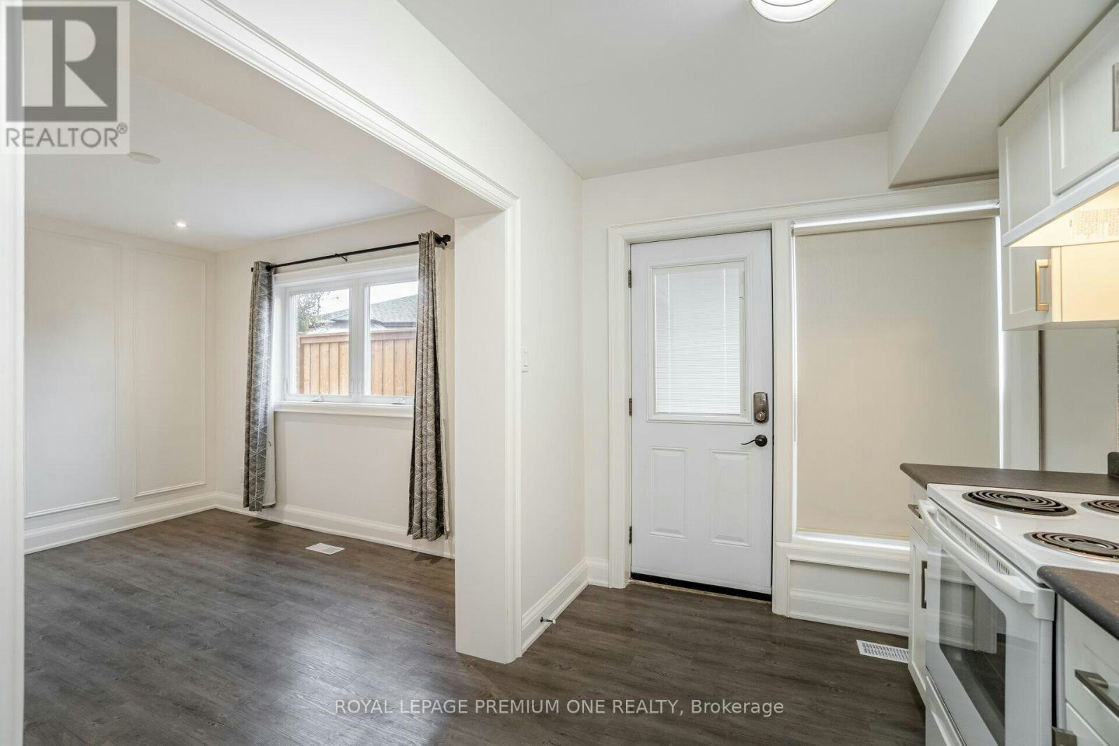 49 Gulfstream Road E, Toronto, ON, M9M 1S4 - 12