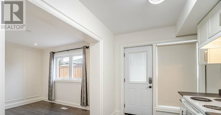 49 Gulfstream Road E, Toronto, ON, M9M 1S4 - 12