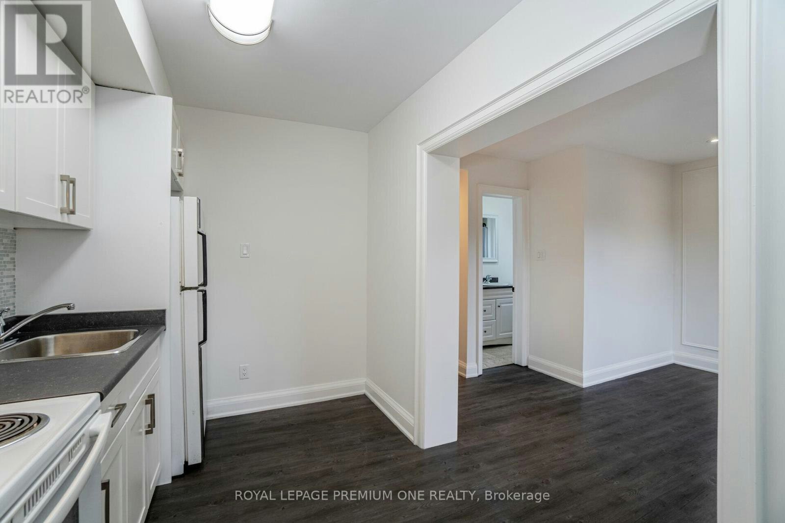 49 Gulfstream Road E, Toronto, ON, M9M 1S4 - 9