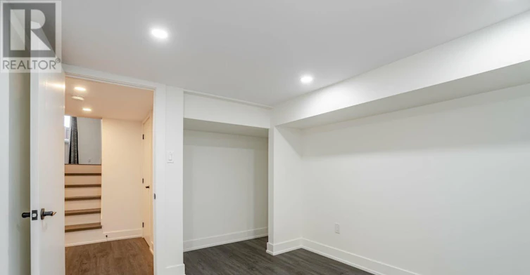 49 Gulfstream Road E, Toronto, ON, M9M 1S4 - 27