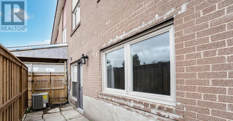 49 Gulfstream Road E, Toronto, ON, M9M 1S4 - 4