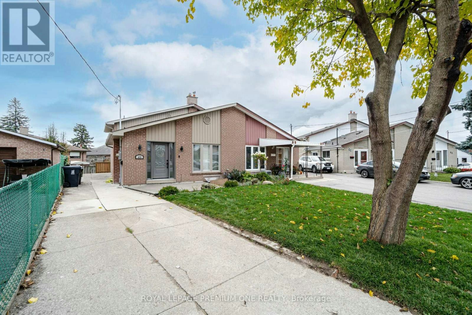 49 Gulfstream Road E, Toronto, ON, M9M 1S4 - 3