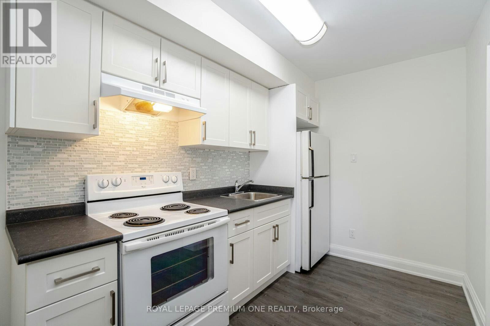 49 Gulfstream Road E, Toronto, ON, M9M 1S4 - 10