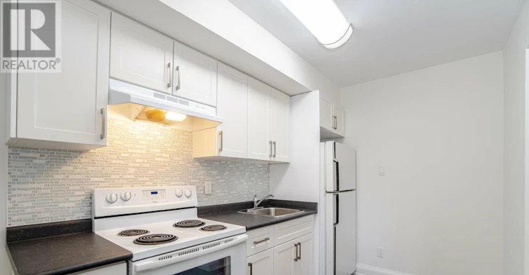 49 Gulfstream Road E, Toronto, ON, M9M 1S4 - 10