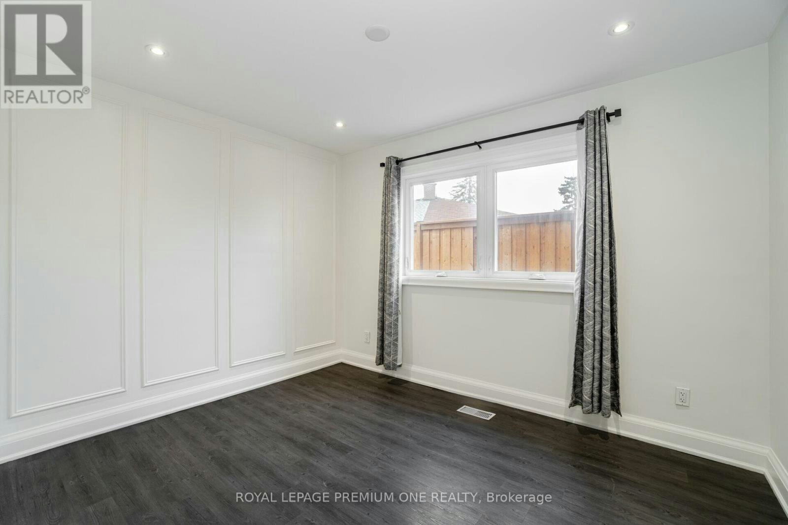 49 Gulfstream Road E, Toronto, ON, M9M 1S4 - 15