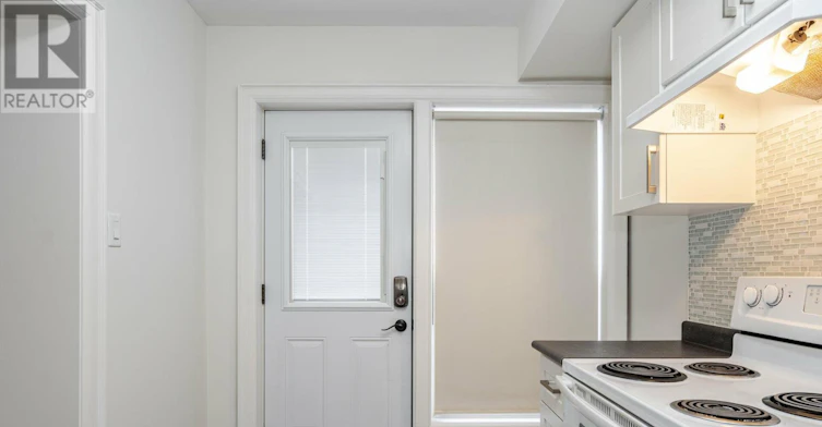 49 Gulfstream Road E, Toronto, ON, M9M 1S4 - 7
