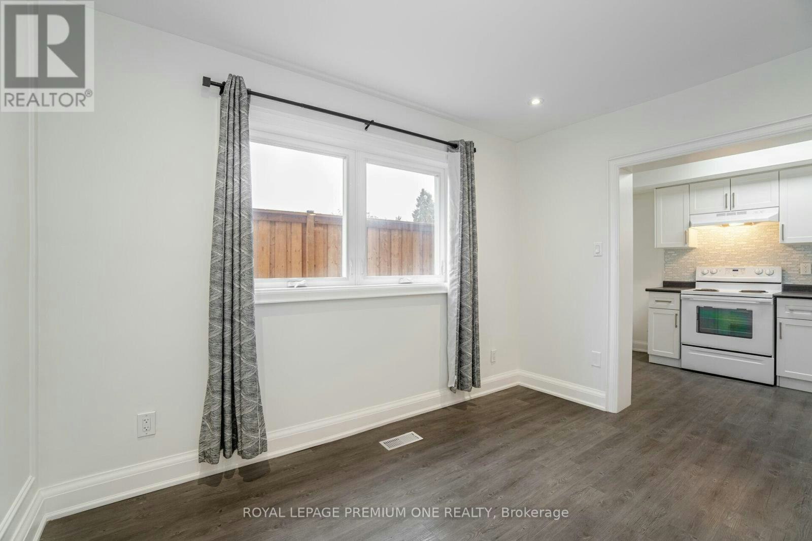 49 Gulfstream Road E, Toronto, ON, M9M 1S4 - 16