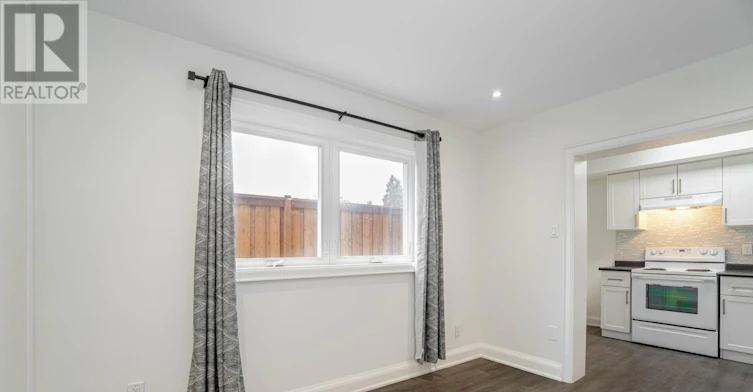 49 Gulfstream Road E, Toronto, ON, M9M 1S4 - 16