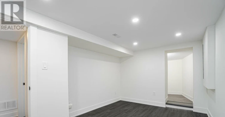 49 Gulfstream Road E, Toronto, ON, M9M 1S4 - 21