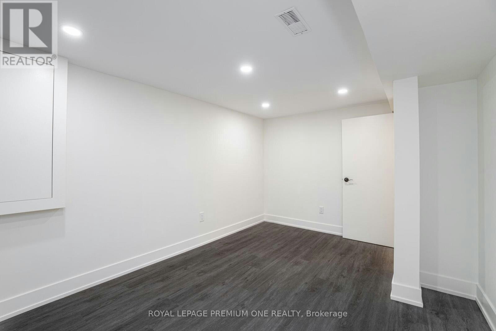 49 Gulfstream Road E, Toronto, ON, M9M 1S4 - 23