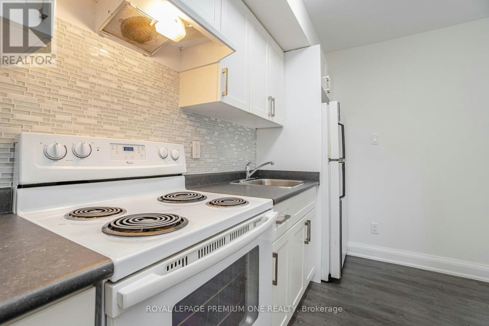 49 Gulfstream Road E, Toronto, ON, M9M 1S4 - 13