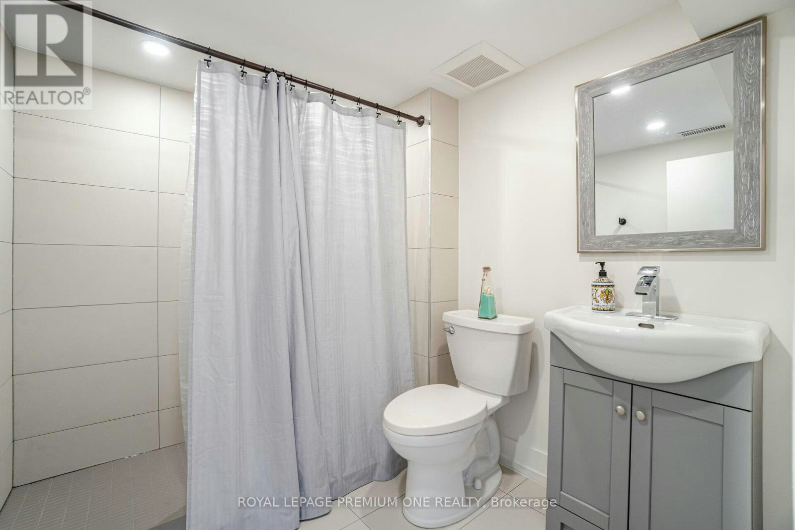 49 Gulfstream Road E, Toronto, ON, M9M 1S4 - 29
