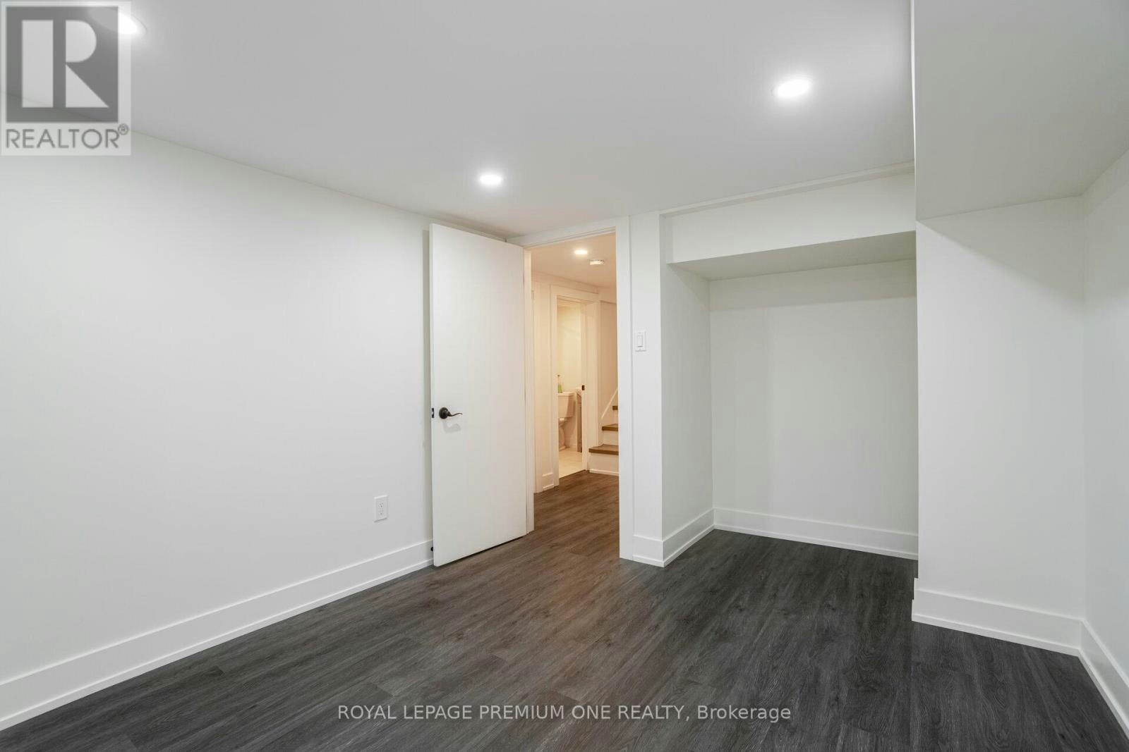 49 Gulfstream Road E, Toronto, ON, M9M 1S4 - 28