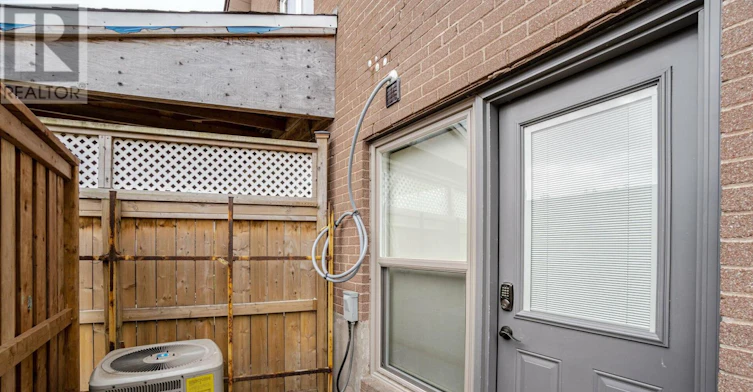 49 Gulfstream Road E, Toronto, ON, M9M 1S4 - 5