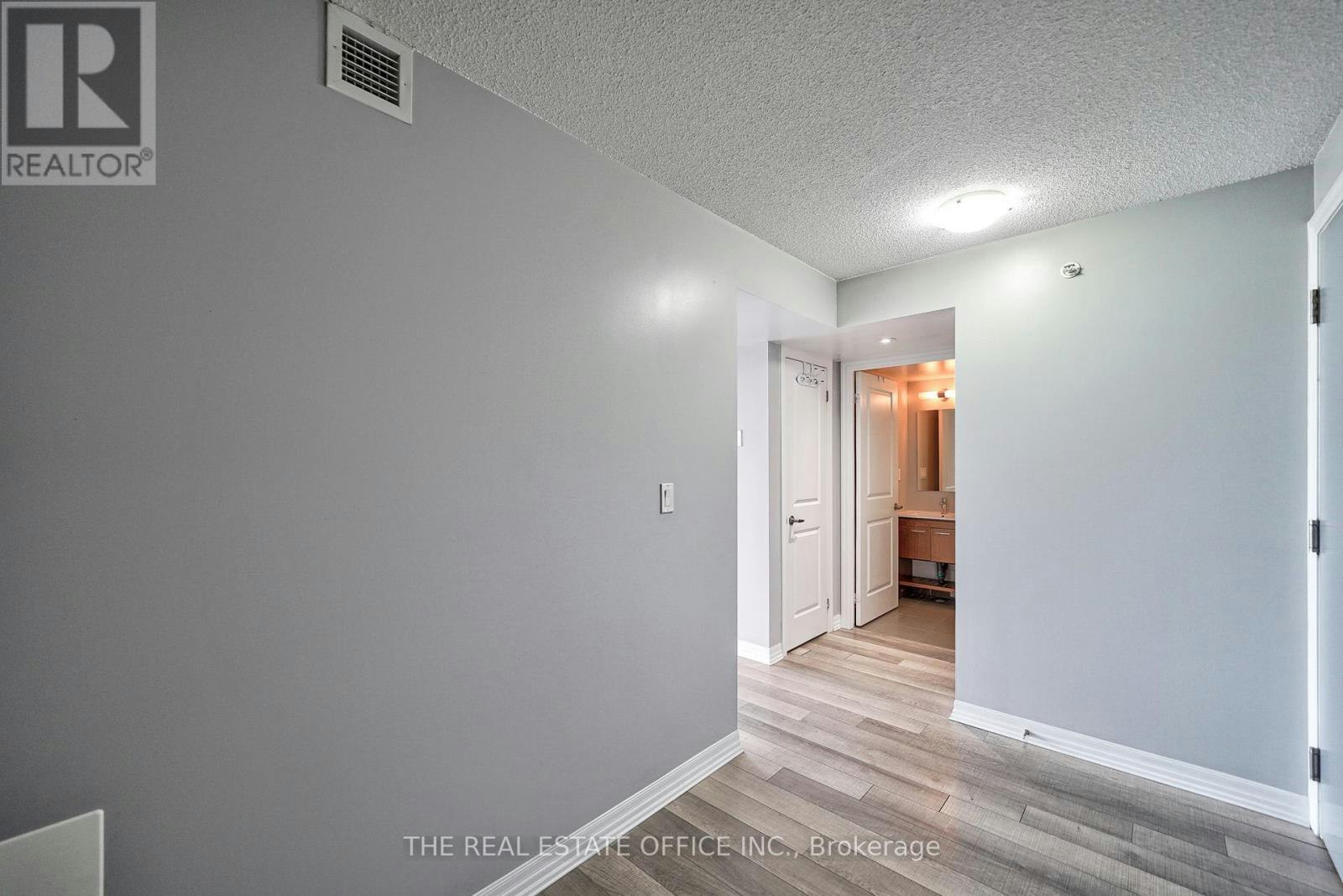 715-80 Esther Lorrie Drive, Toronto, ON, M9W 4V1 - 18