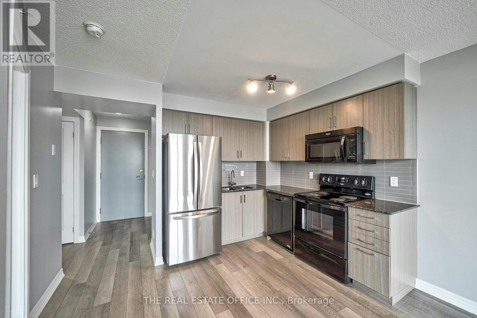 715-80 Esther Lorrie Drive, Toronto, ON, M9W 4V1 - 2