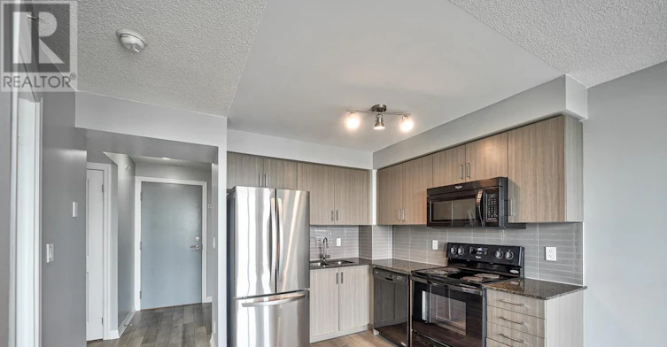 715-80 Esther Lorrie Drive, Toronto, ON, M9W 4V1 - 2
