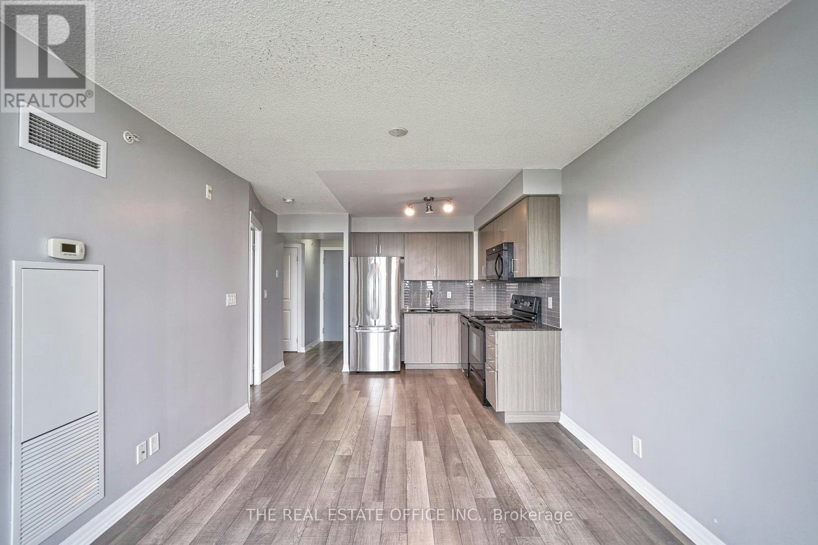 715-80 Esther Lorrie Drive, Toronto, ON, M9W 4V1 - 3