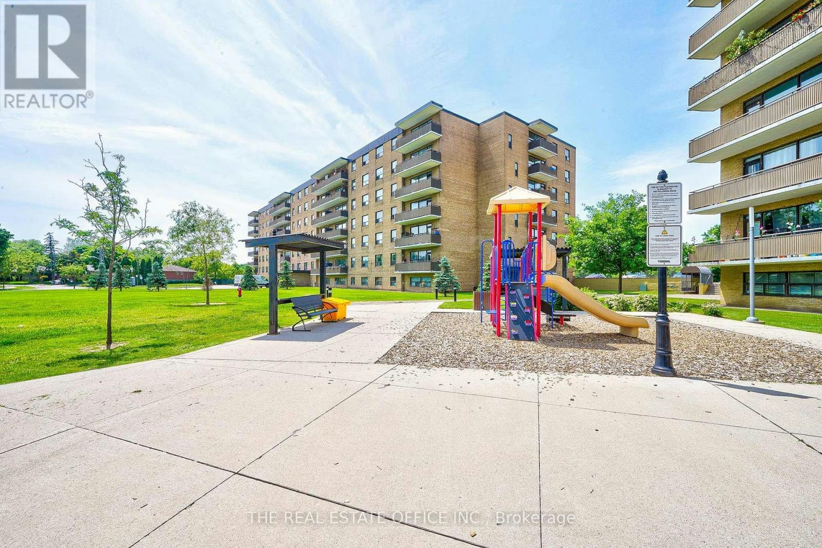 715-80 Esther Lorrie Drive, Toronto, ON, M9W 4V1 - 32