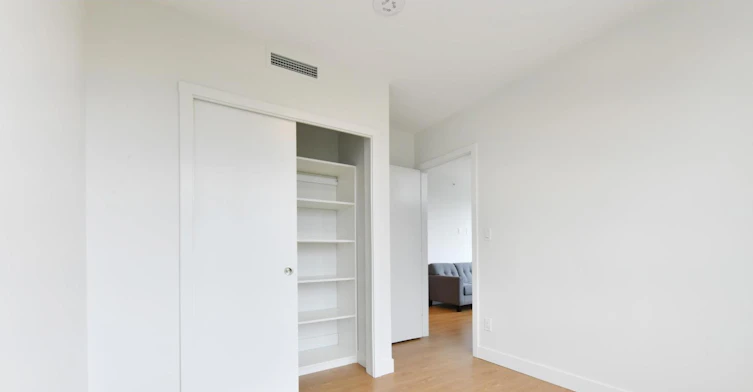 809-13387 Old Yale Road, Surrey, BC, V3T 0V6 - 12