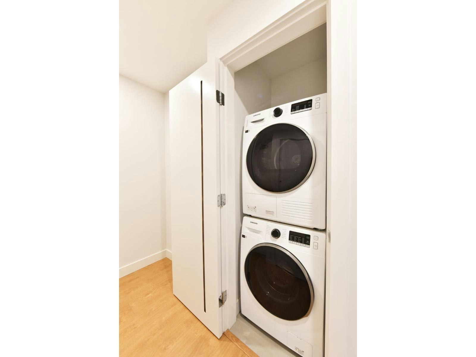 809-13387 Old Yale Road, Surrey, BC, V3T 0V6 - 17