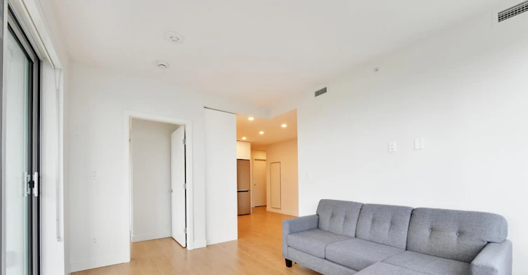 809-13387 Old Yale Road, Surrey, BC, V3T 0V6 - 10