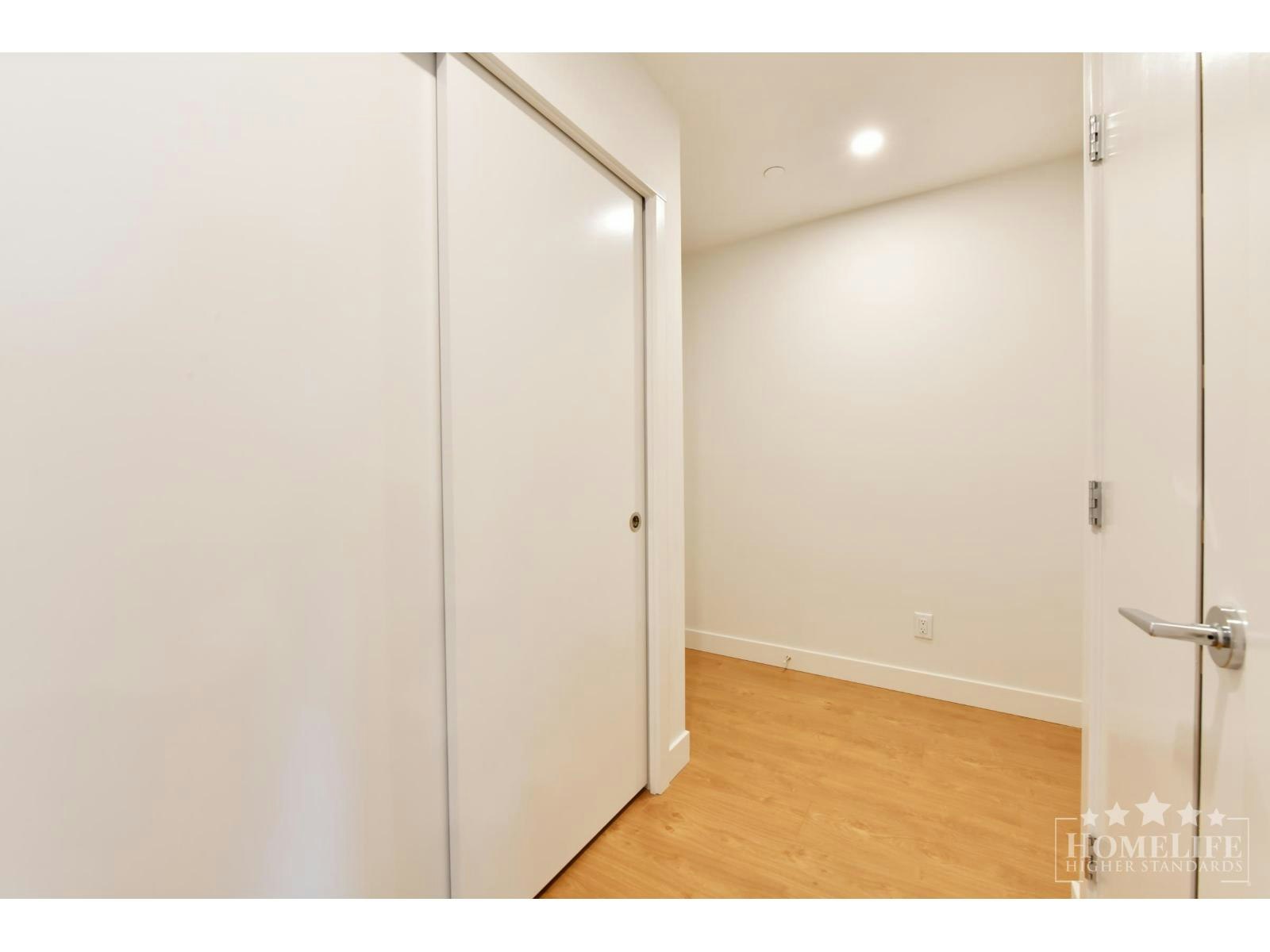 809-13387 Old Yale Road, Surrey, BC, V3T 0V6 - 3