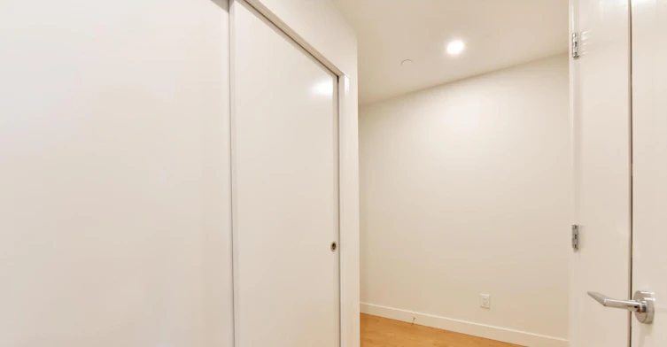 809-13387 Old Yale Road, Surrey, BC, V3T 0V6 - 3