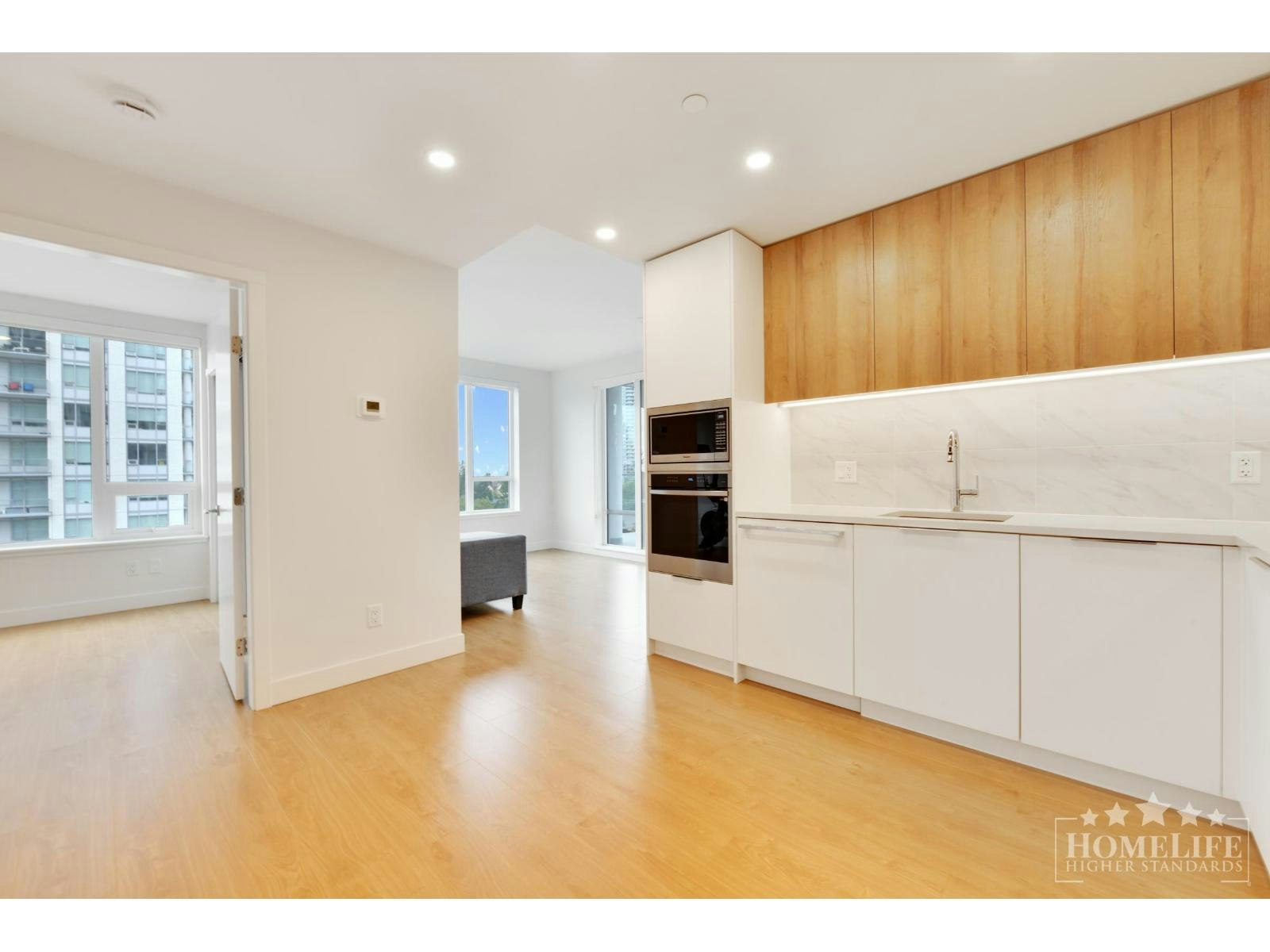809-13387 Old Yale Road, Surrey, BC, V3T 0V6 - 5